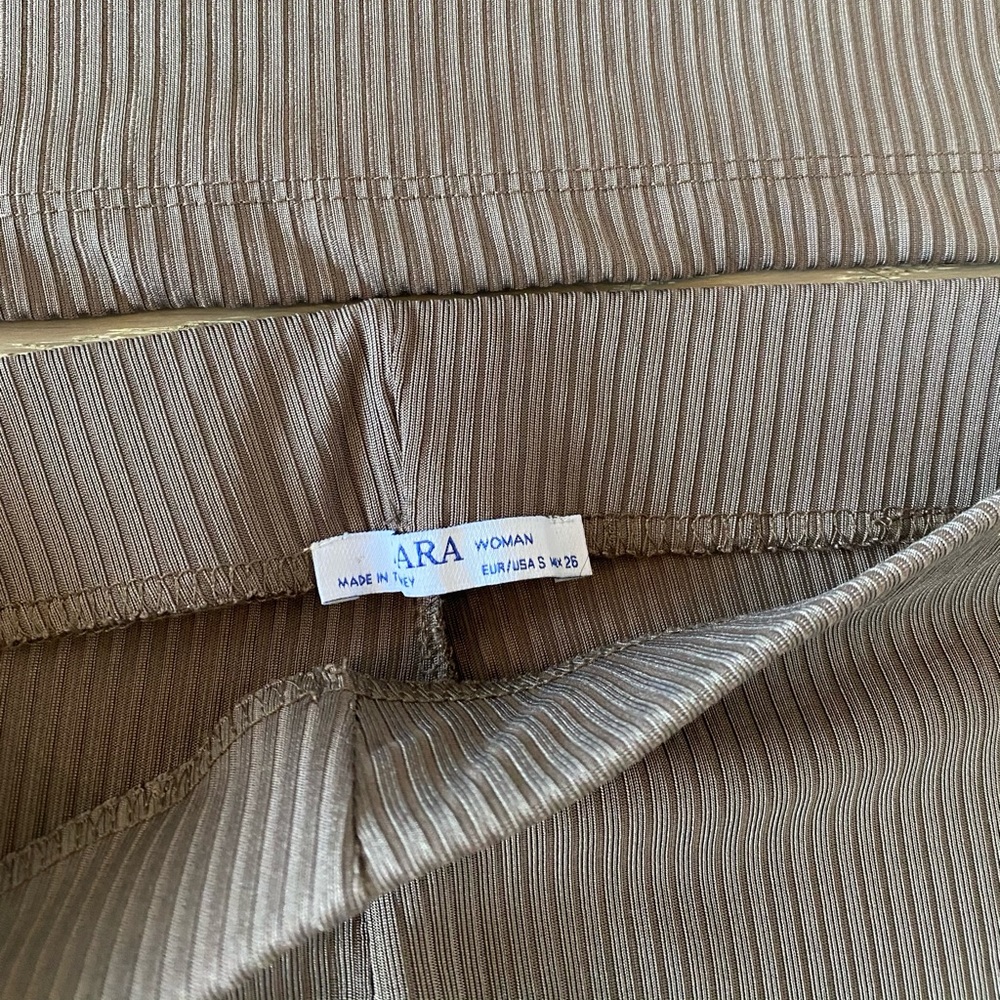 Zara Ribbed Matching Set - Picture 3 of 4